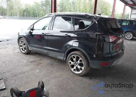 2016 Ford Escape Titanium z USA, uszkodzony, nr VIN 1FMCU9J99GUB10501